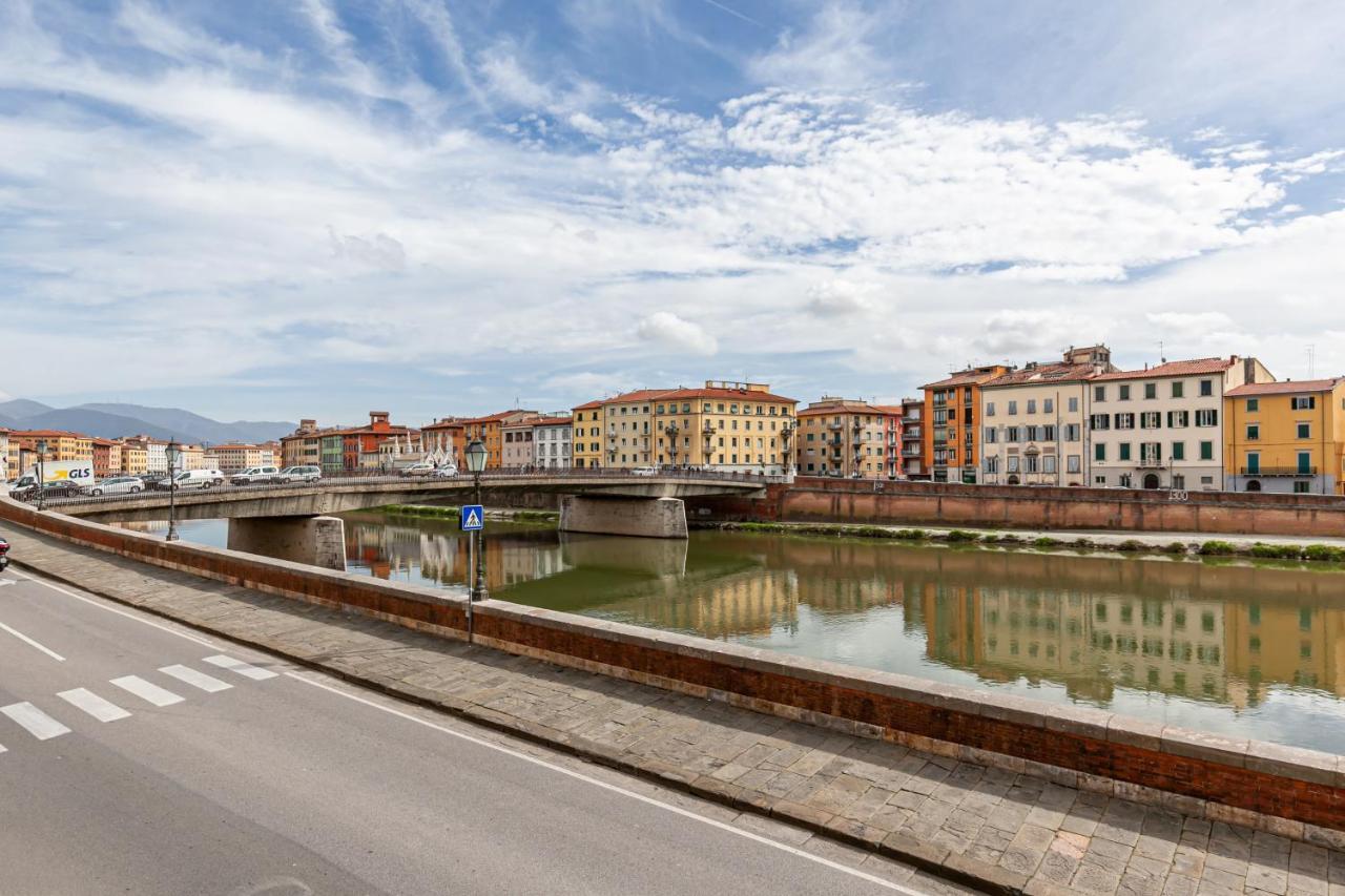 Lungarno Elegant Apartment With Panoramic Balcony Pisa Eksteriør bilde