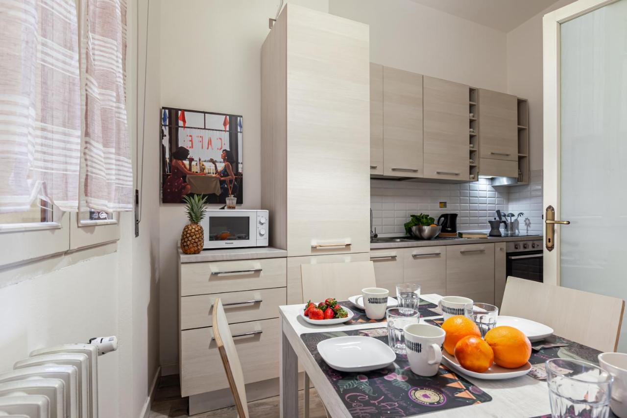 Lungarno Elegant Apartment With Panoramic Balcony Pisa Eksteriør bilde